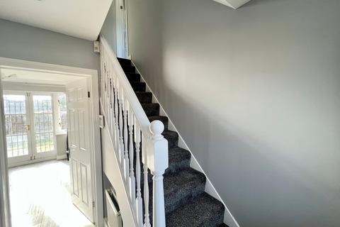 35a Lampits Hill, Corringham, Stanford-le-hope, SS17 9AA