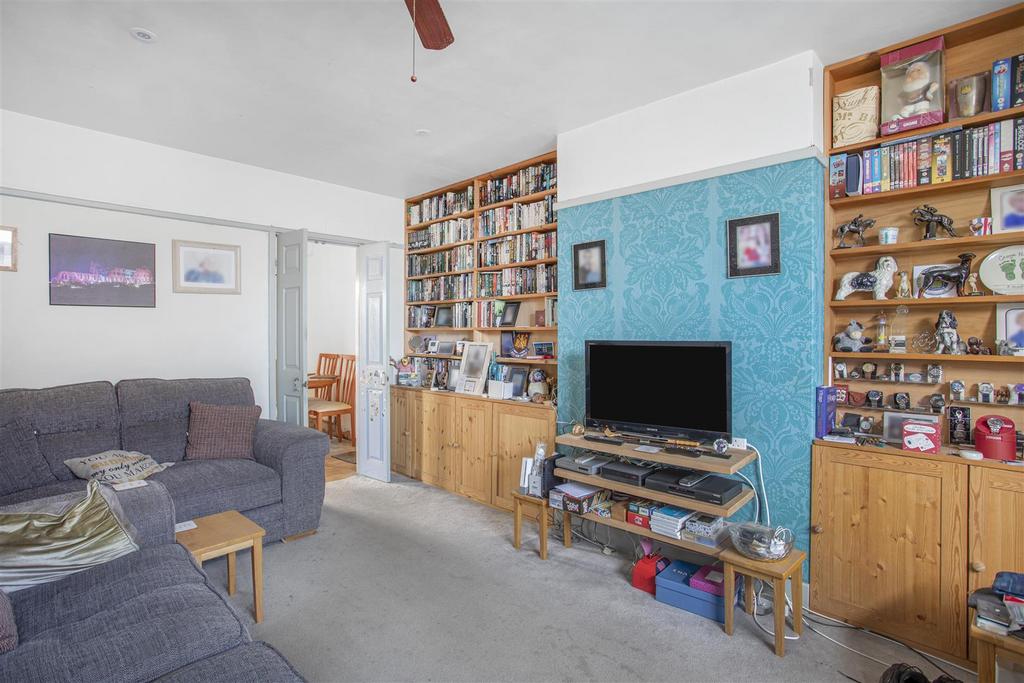 Mill Lane, Heworth, YO31 7TE 3 bed terraced house for sale £300,000