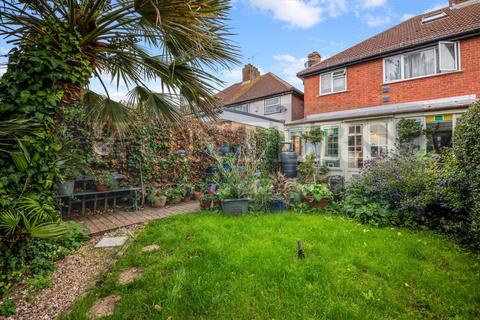 49 Sutton Square, Hounslow, TW5 0JB
