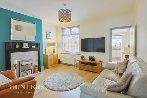 56 Lyndhurst Road, Oldham, OL8 4JG