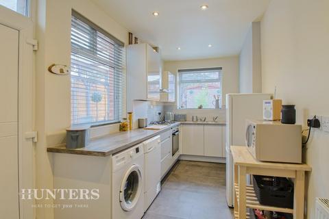 56 Lyndhurst Road, Oldham, OL8 4JG