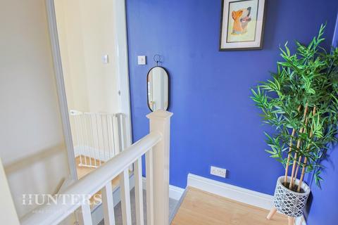 56 Lyndhurst Road, Oldham, OL8 4JG