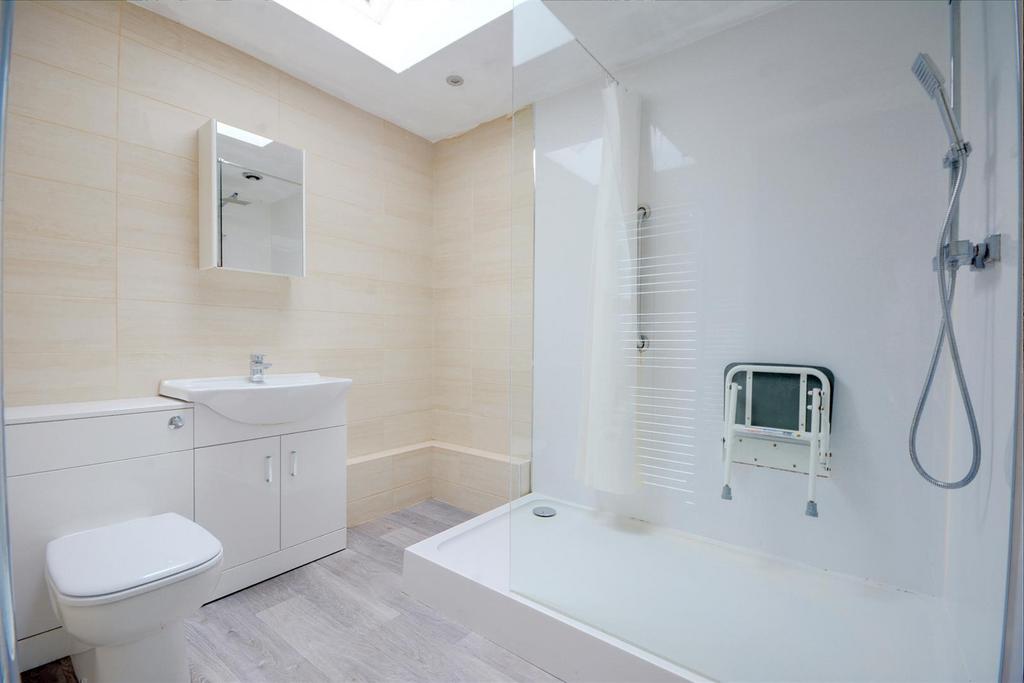 Shower Room.jpeg