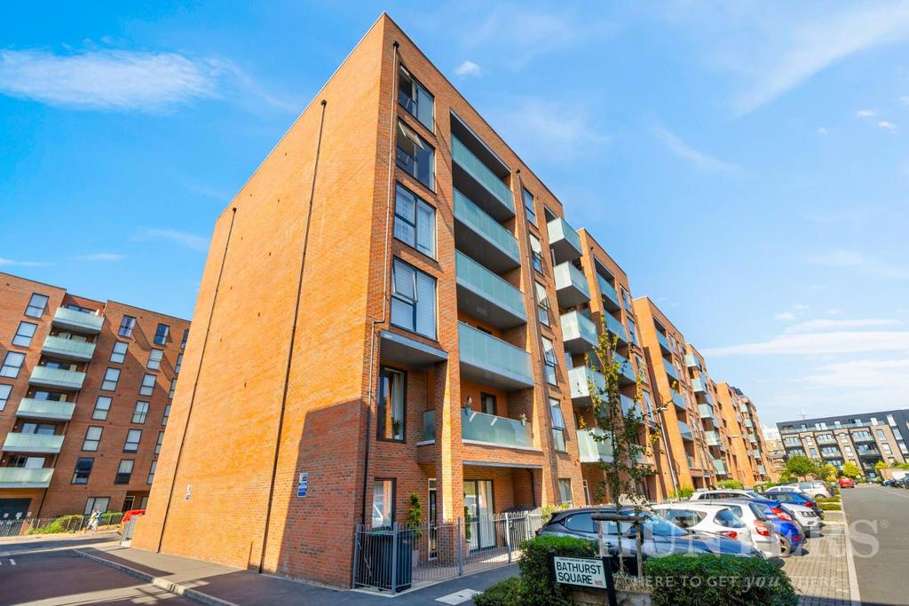 Flat 46, Butterfly Court N15 4 FA-12.jpg
