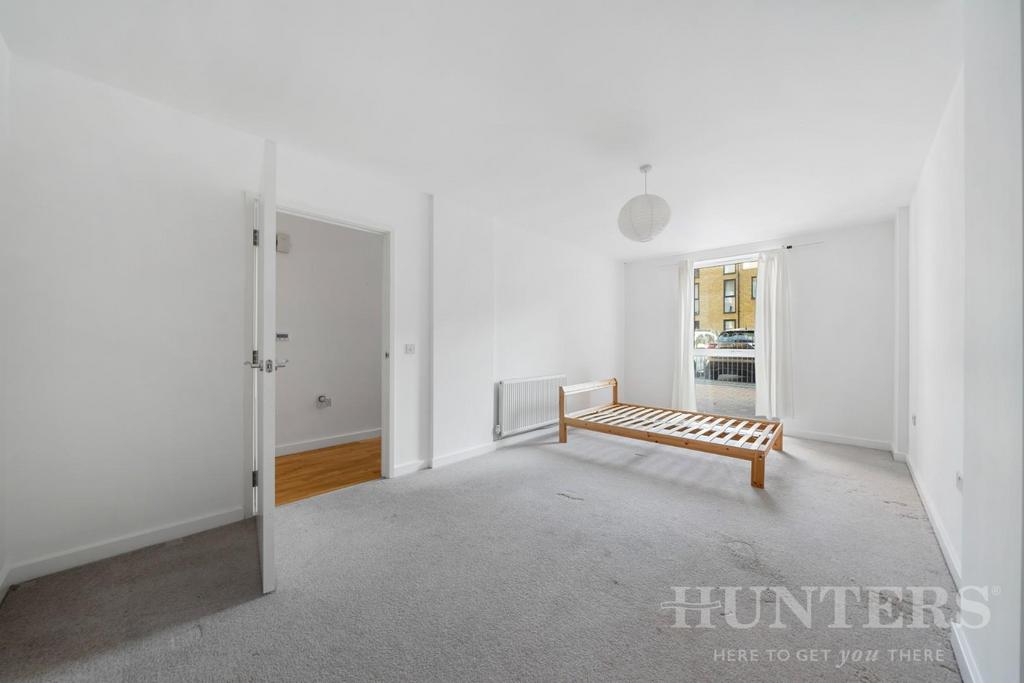 Flat 46, Butterfly Court N15 4 FA-6.jpg