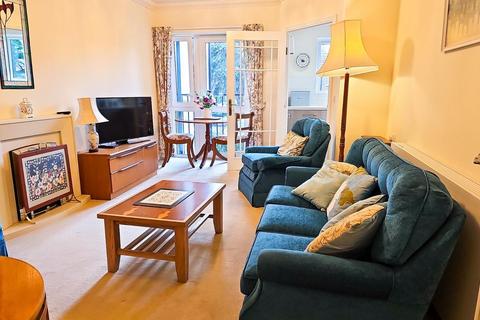 2 bedroom apartment for sale - Alexander Lodge, Stokefield Close, Thornbury