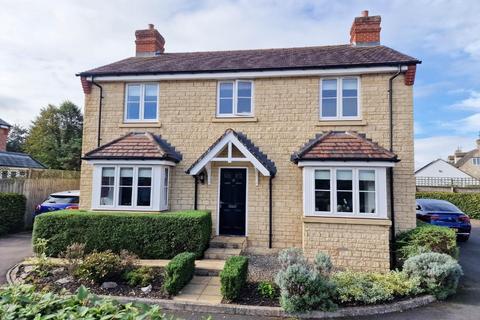 13 Broad Meadow, Leonard Stanley, Stonehouse, GL10 3PG