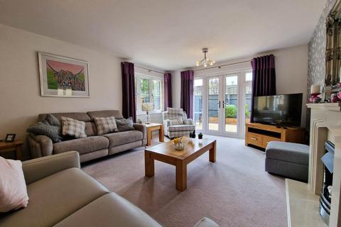 13 Broad Meadow, Leonard Stanley, Stonehouse, GL10 3PG