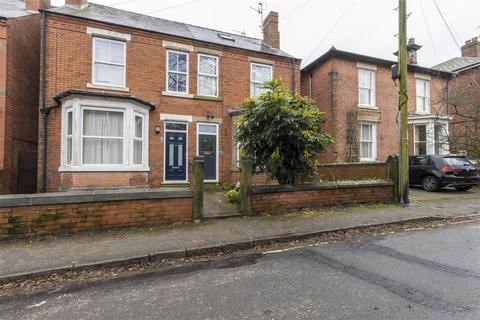 4 bedroom semi-detached house for sale, Cobden Road, Chesterfield