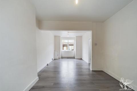 3 bedroom terraced house for sale - Angle Road, Grays