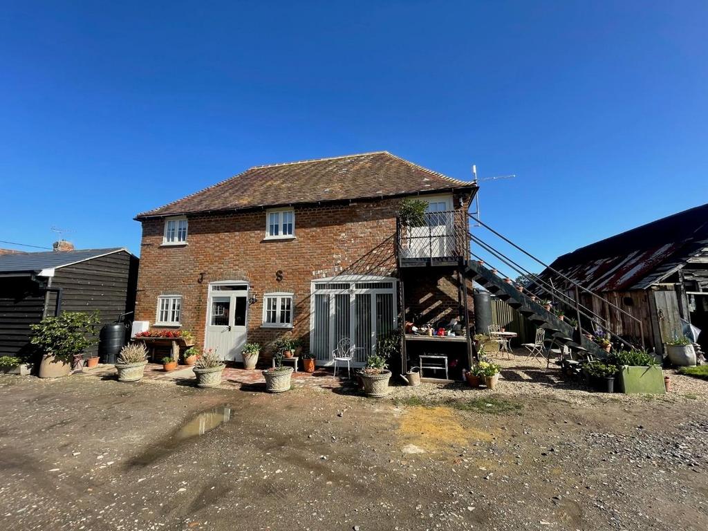 The Street, Stone in Oxney, Tenterden 3 bed house £1,295 pcm (£299 pw)