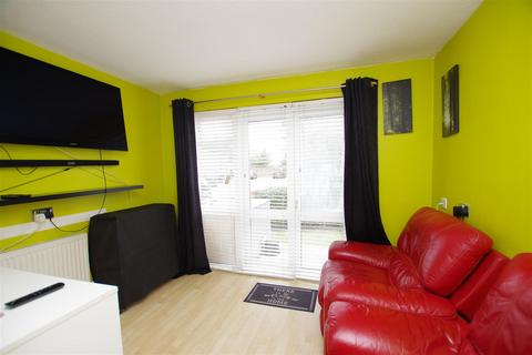 2 bedroom maisonette for sale, Godolphin Close, Swindon SN5