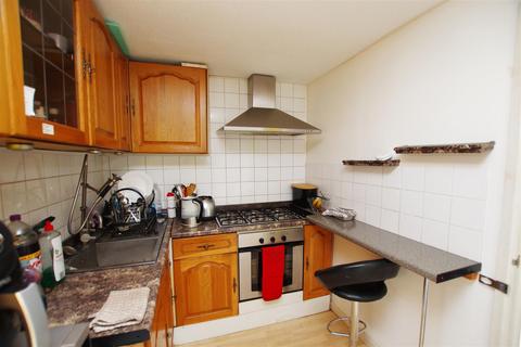 2 Godolphin Close, Freshbrook, Swindon, SN5 8RL