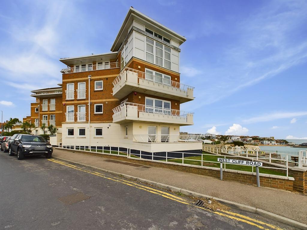 West Cliff Road, Broadstairs, CT10 2 bed flat for sale £525,000