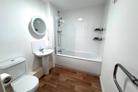 2 bedroom apartment for sale, Devonshire Point, Devonshire Road, Eccles, Manchester