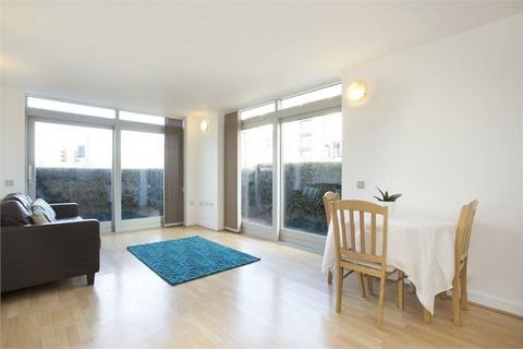 2 bedroom apartment to rent - John Harrison Way, Greenwich, London, SE10