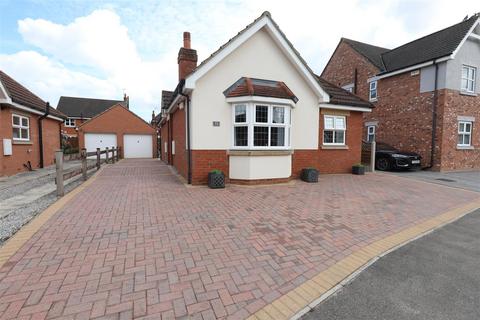 3 bedroom detached bungalow for sale - The Orchard, Leven, Beverley