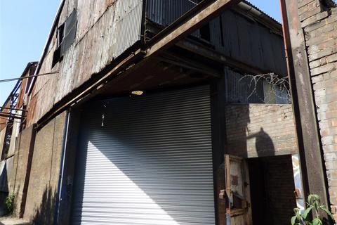Workshop & retail space to rent - Albion Parade, Canal Basin, Gravesend