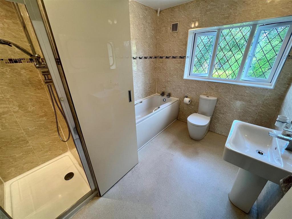 Family bathroom