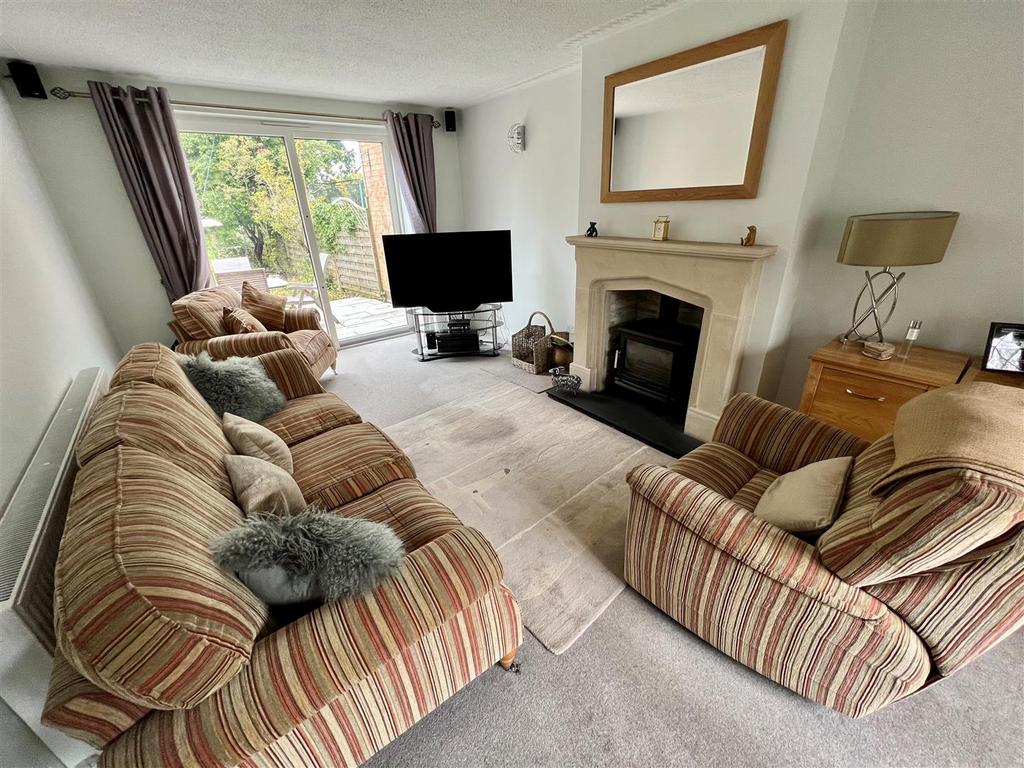 Dual aspect lounge