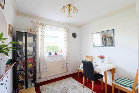2 bedroom semi-detached bungalow for sale, Eastfield Close, Staincross, Barnsley S75 6DW