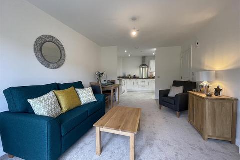 2 bedroom apartment for sale, Castlestead View, Kendal LA9
