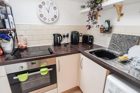 2 bedroom apartment for sale, Dryden Street, Bingley