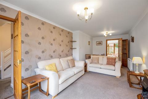 2 bedroom detached house for sale, 25 Huntingtower Park, Glenrothes, KY6 3QF