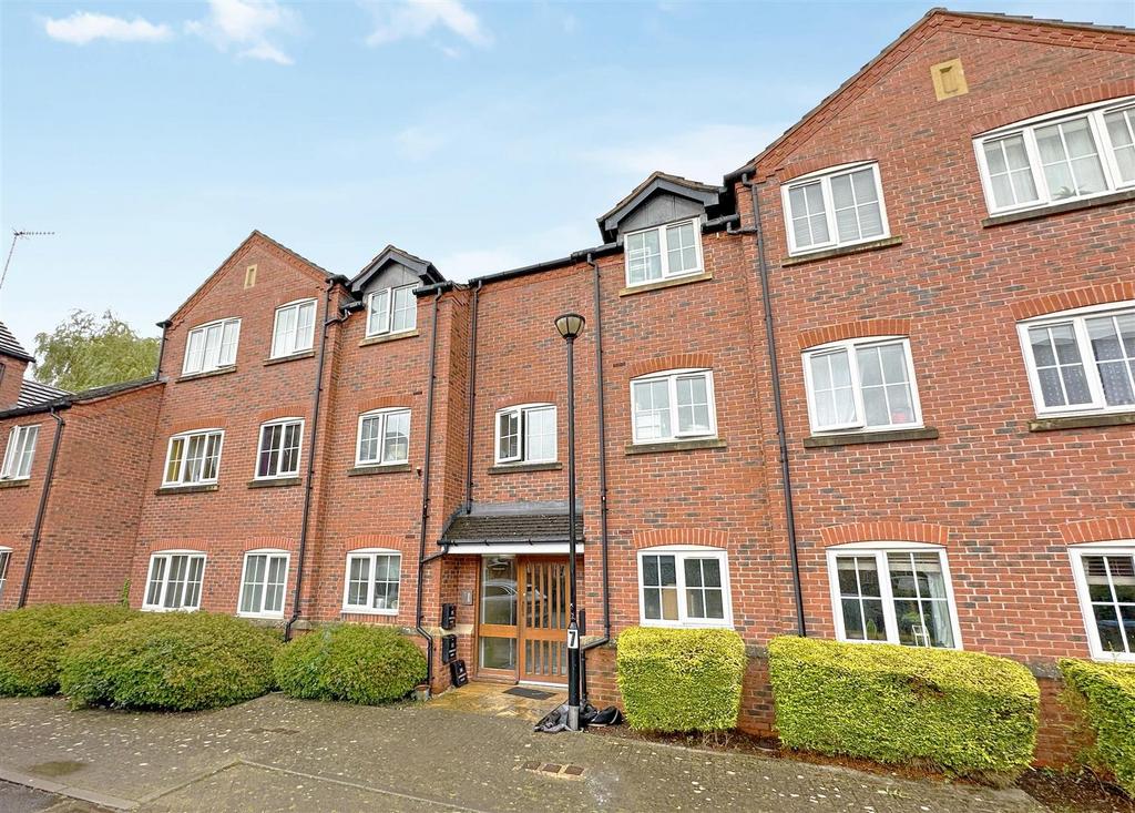 Brookfield Court, Alcester Road, StratfordUponAvon 2 bed apartment