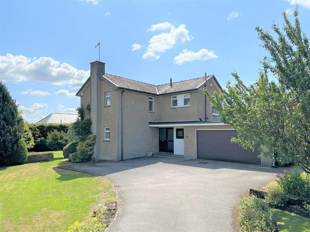 Lumley Road, Kendal LA9 4 bed house for sale £575,000