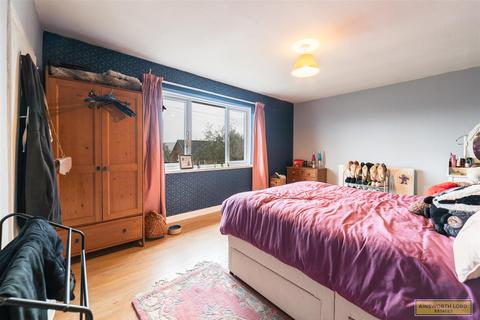26 Hodder Grove, Darwen, BB3 0JP