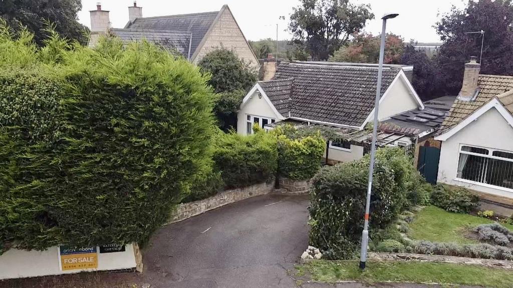 Resthaven Road, Wootton Village, Northampton NN4 4 bed detached