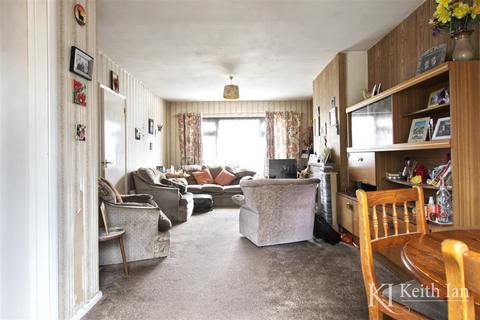 41 Forest Road, Cheshunt, Waltham Cross, EN8 9DB
