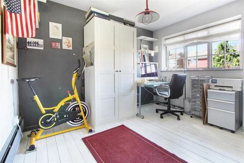 58 Hammondstreet Road, Cheshunt, Waltham Cross, EN7 6NT