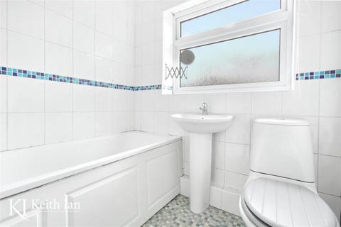 12 Greenall Close, Cheshunt, Waltham Cross, EN8 9HY