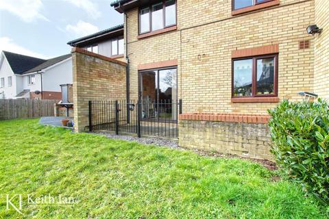 74 King Arthur Court, Cheshunt, Waltham Cross, EN8 8EH