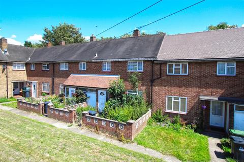 58 Whitefields Road, Cheshunt, Waltham Cross, EN8 0EL