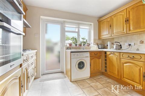 138 Eastfield Road, Waltham Cross, EN8 7ET