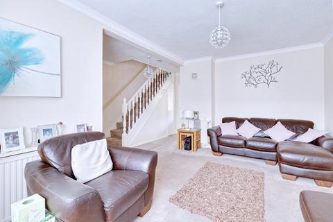 12 Stanhope Road, Rainham, RM13 7RP