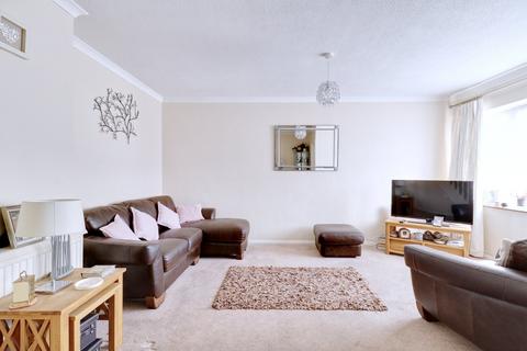 12 Stanhope Road, Rainham, RM13 7RP