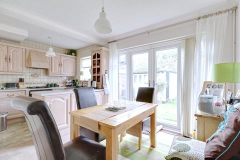 12 Stanhope Road, Rainham, RM13 7RP