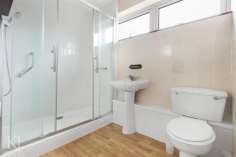 39 Davison Drive, Cheshunt, Waltham Cross, EN8 0SP
