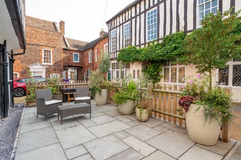 Apartment 1, Manor Court, 26b Bancroft, Hitchin, SG5 1JW