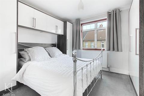 2 bedroom end of terrace house for sale, Cadmore Lane, Cheshunt