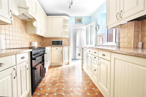 40 Lordship Road, Cheshunt, Waltham Cross, EN7 5DP