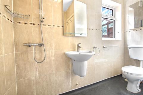 40 Lordship Road, Cheshunt, Waltham Cross, EN7 5DP