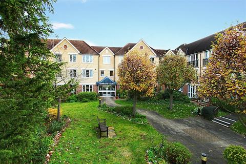 1 bedroom retirement property for sale, Turners Hill, Cheshunt