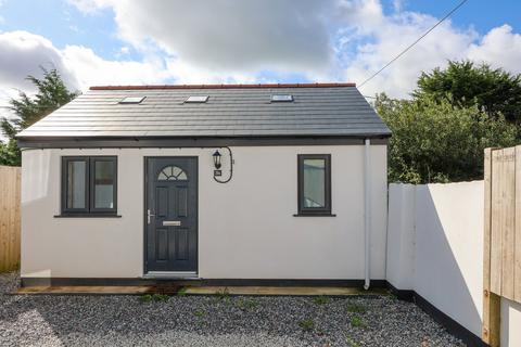 20 Central Avenue, St Austell, PL25 4JG