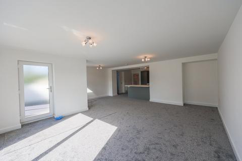 20 Central Avenue, St Austell, PL25 4JG