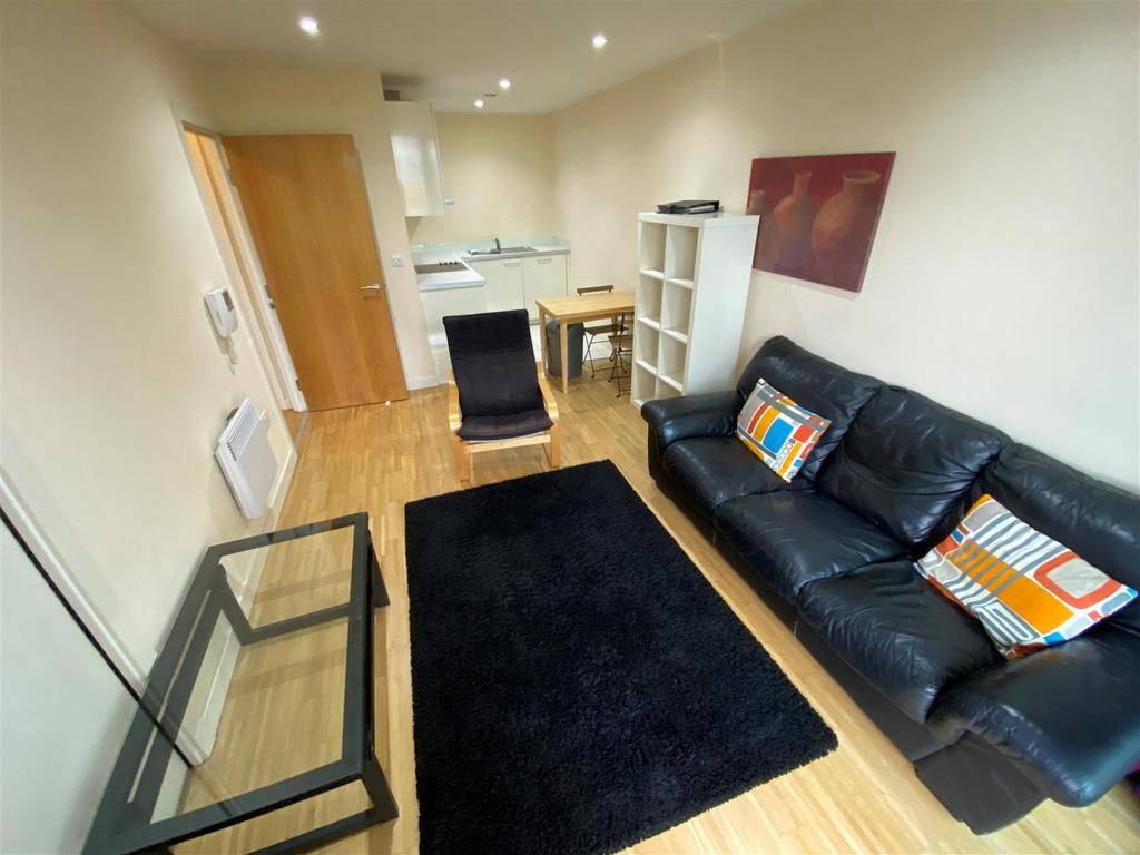 St Island, Block 3, Kelso Place 1 bed apartment £995 pcm (£